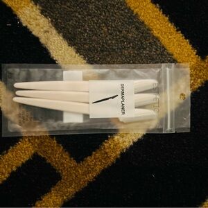 White Dermaplaner Set